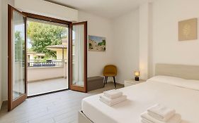 Silver Apartment